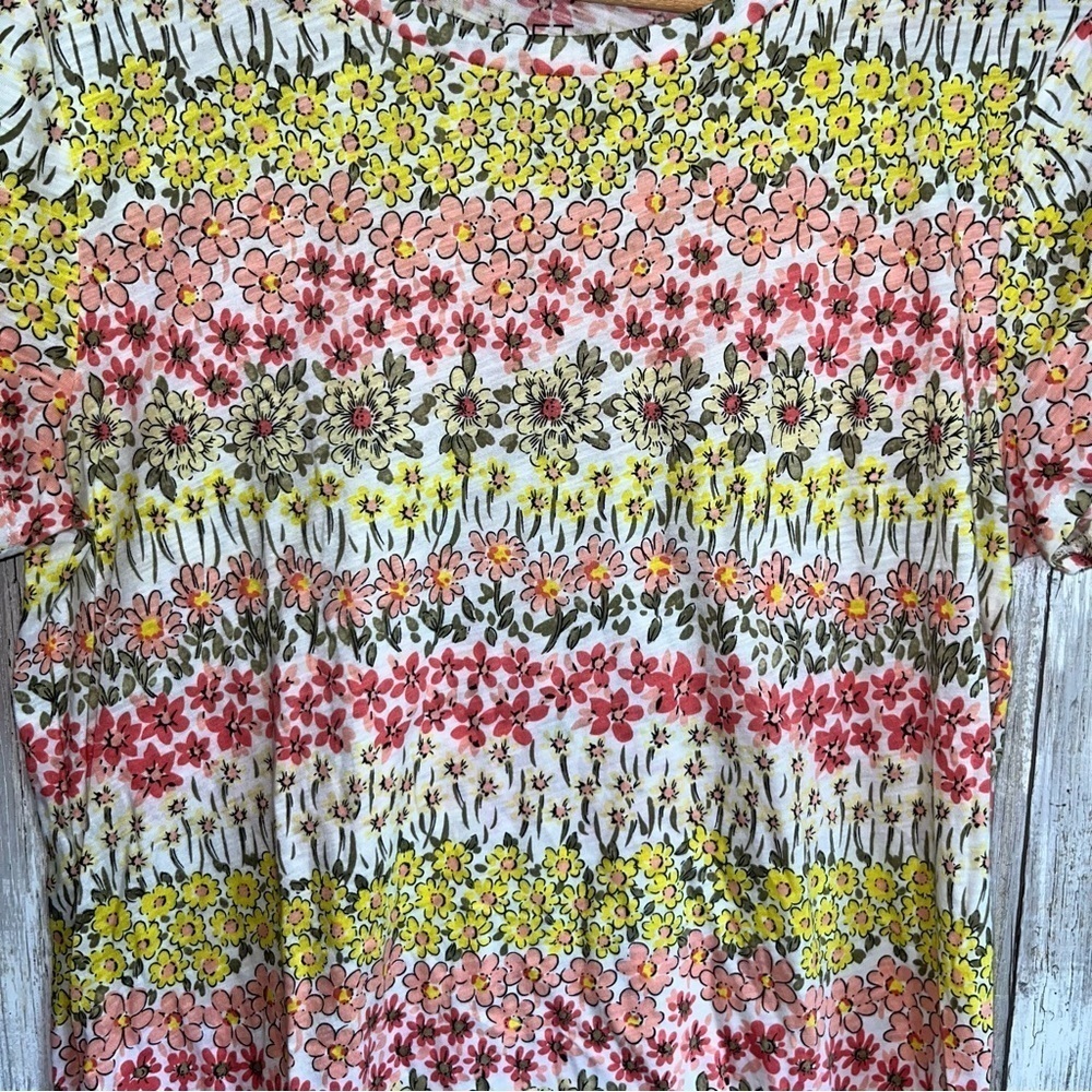 Loft Floral Tee - Picture 3 of 4
